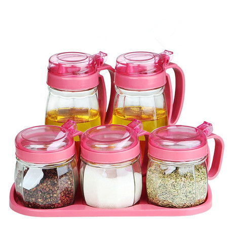 廚房調(diào)味新體驗(yàn) 玻璃調(diào)味罐與鐘表巧妙融合的家用套裝